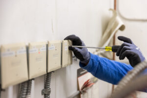 Commercial electrical service